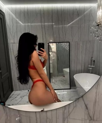 Экзотическая красавица с шелковистой кожей готова исполнить все твои фантазии. Приходи ко мне в гости и окунись в мир страсти и наслаждения. 1345, 23 года